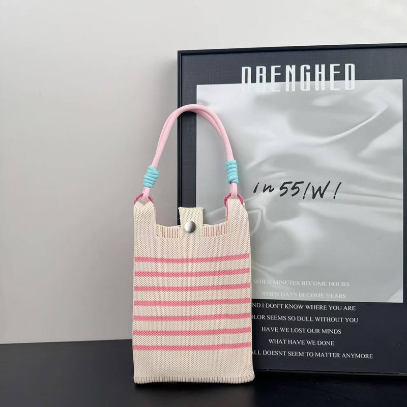 Niche Design Cute Cartoon Mini Knitted Mobile Phone Bag, Versatile, Compact, Portable, Commuting Crossbody Small Square Bag - Image 1