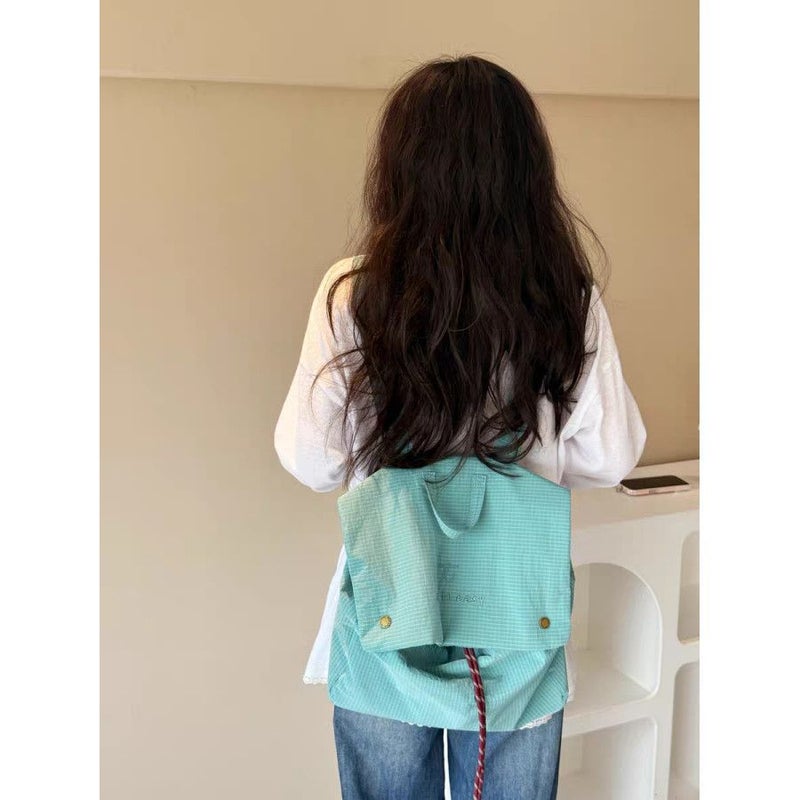 Lightweight Korean Style Large Capacity Travel Backpack with Flap, Waterproof - Image 4