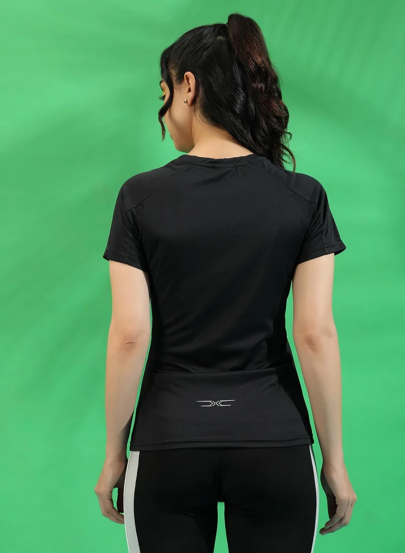 Campus Sutra Campus Sutra Women's Black Abstract Print Activewear T-Shirt