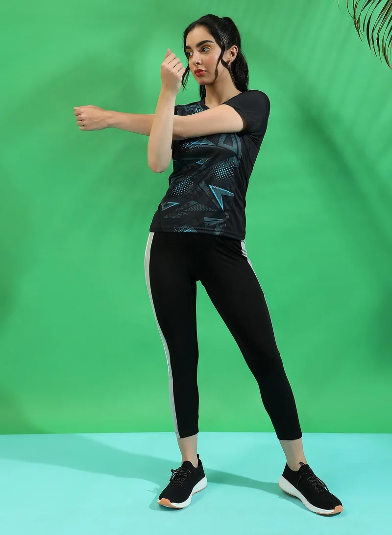 Campus Sutra Campus Sutra Women's Black Abstract Print Activewear T-Shirt
