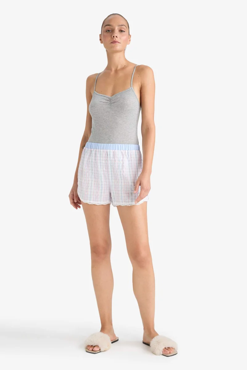 ديفاكتو Fall in Love Regular Fit Seersucker Textured Striped Shorts Bottoms