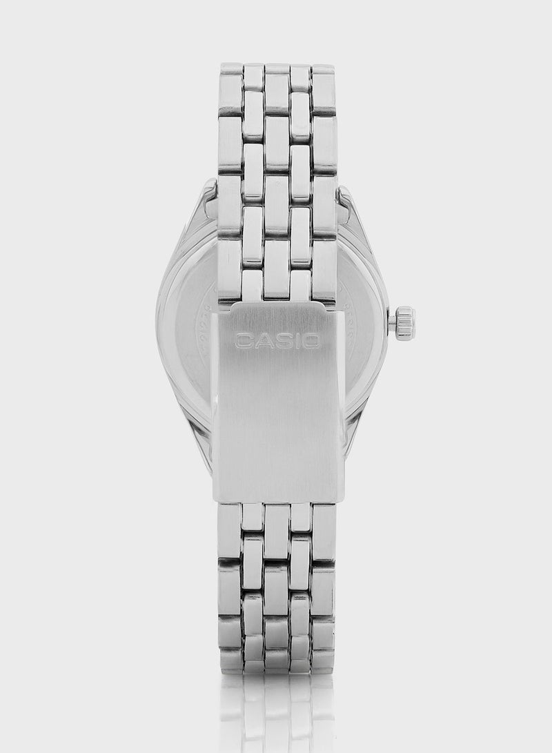 كاسيو ساعة أنالوج بسوار من الفولاذ - Image 4