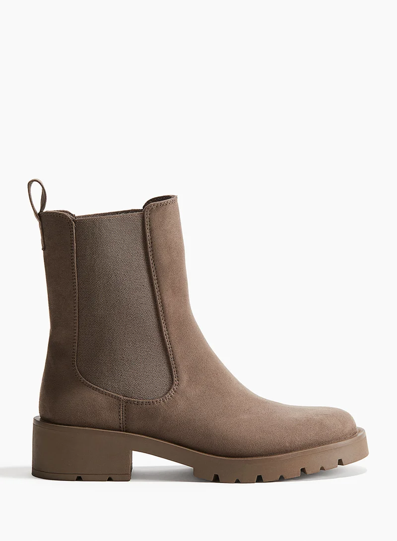 H&M Chelsea Boots