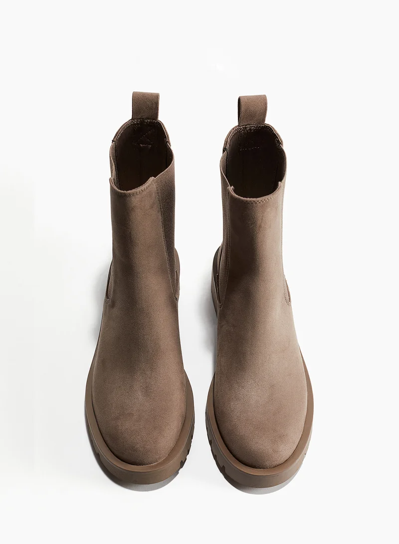 H&M Chelsea Boots
