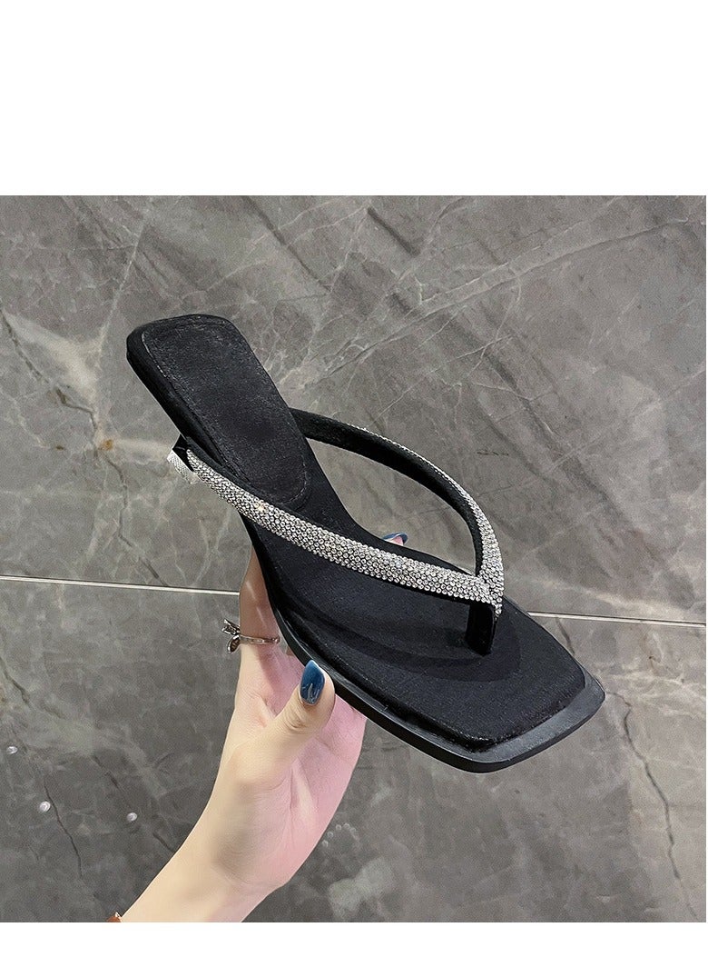 شبشب كعب عالي مزين بالخرز - Image 1