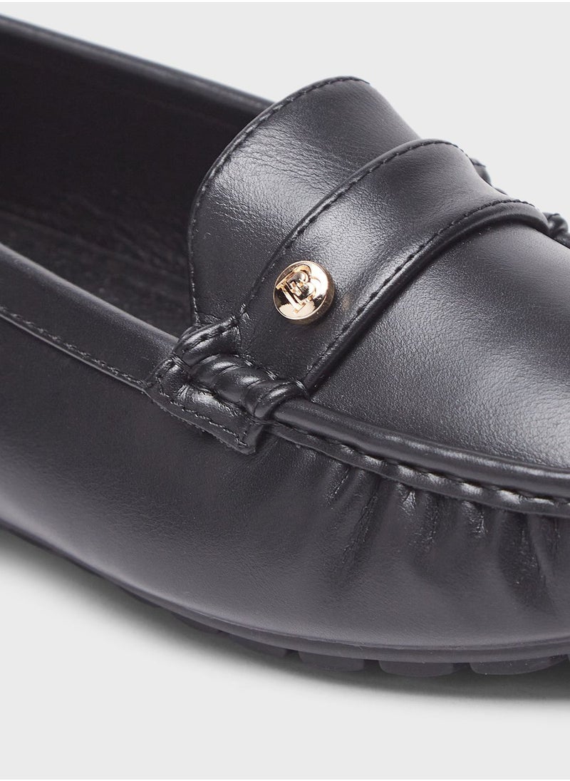shoexpress - Essential Flat Moccasins - Image 1