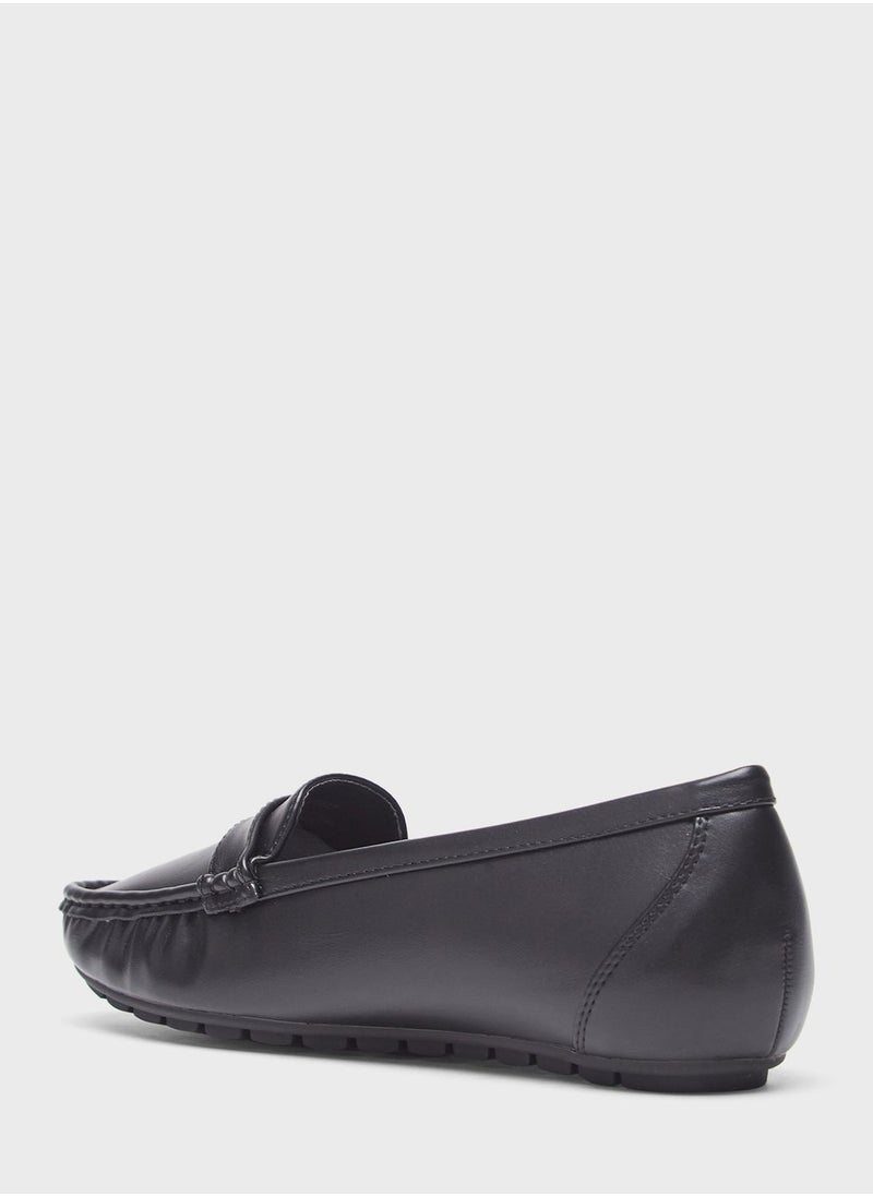 shoexpress - Essential Flat Moccasins - Image 1