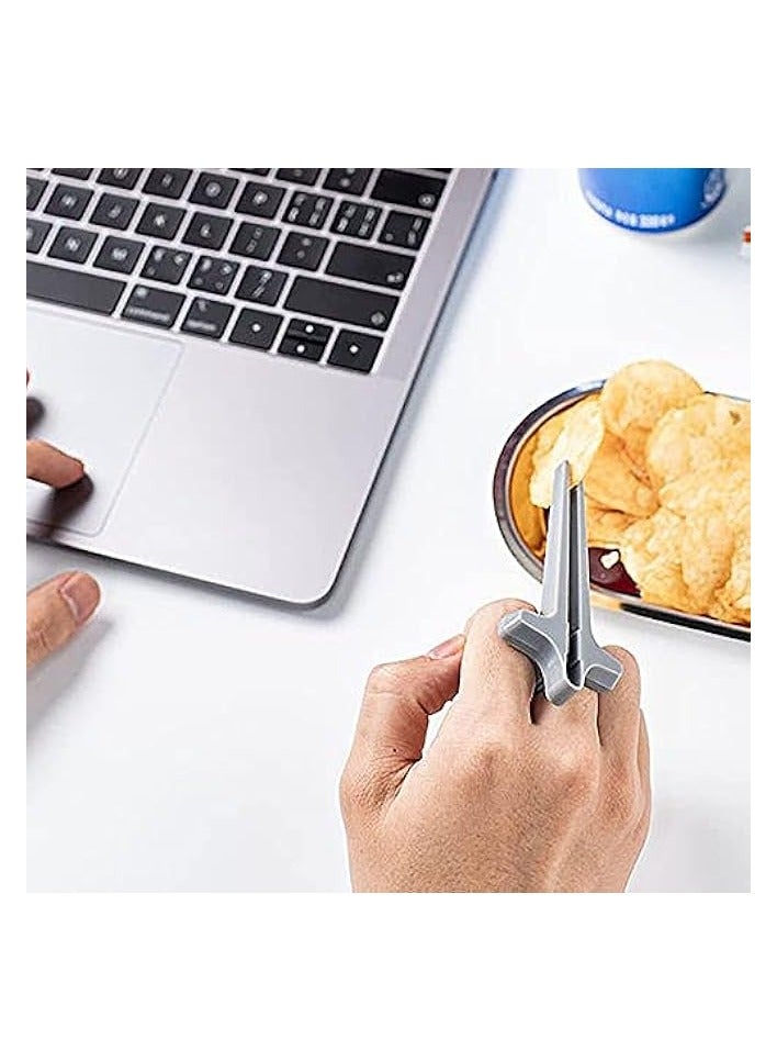 erorex 4pcs Finger Chopsticks for Gamers, Lazy Auxiliary Chopsticks, Portable Snack Clamp Clips, Food Grade Plastic Food Tweezers for Gamers - Image 2