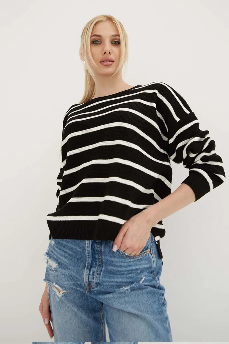 Fashion Friends Regular Fit Crew Neck Striped Knitwear Sweater Women's Sweater 24K0477K1