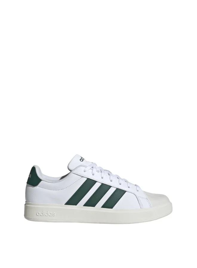 adidas أحذية رياضية أديداس ستريت توك للرجال أبيض