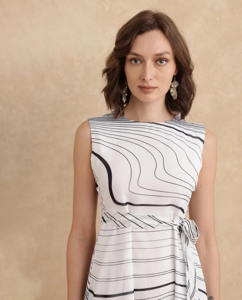 ريريزم Women's Floral Placement Print Dress With Wavy Stripes