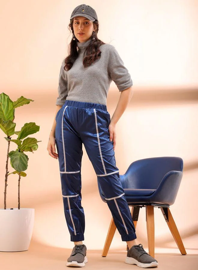 مرفوعة Women Regular Fit Solid High-Rise Joggers