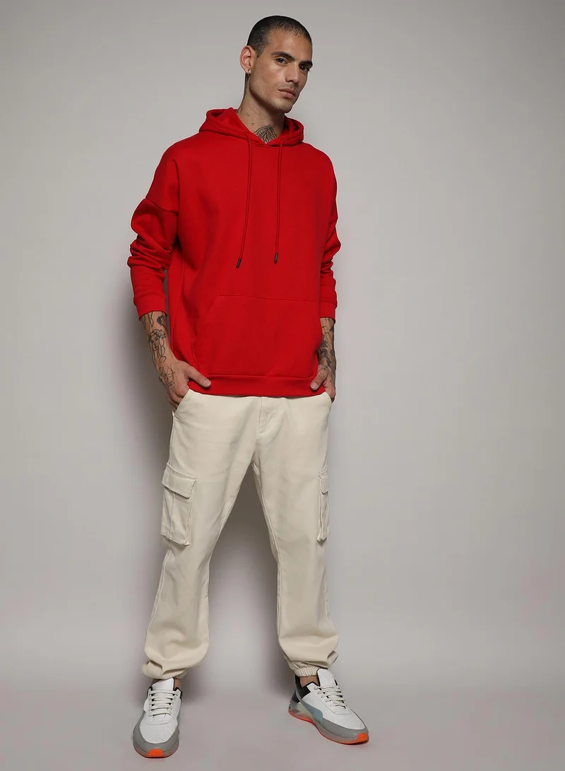 Campus Sutra Men's Crimson Red Oversized Basic Hoodie With Kangaroo Pocket