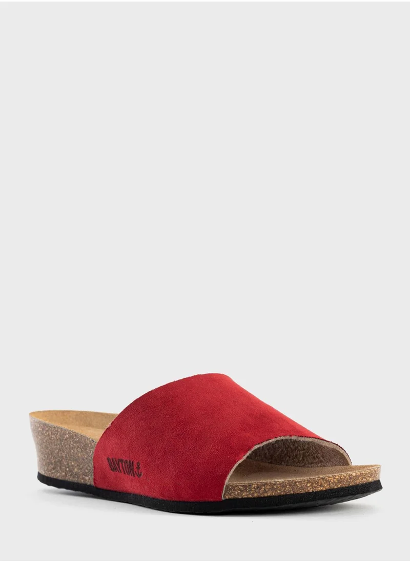 بيتون Ventura X Strap Wedge Sandals