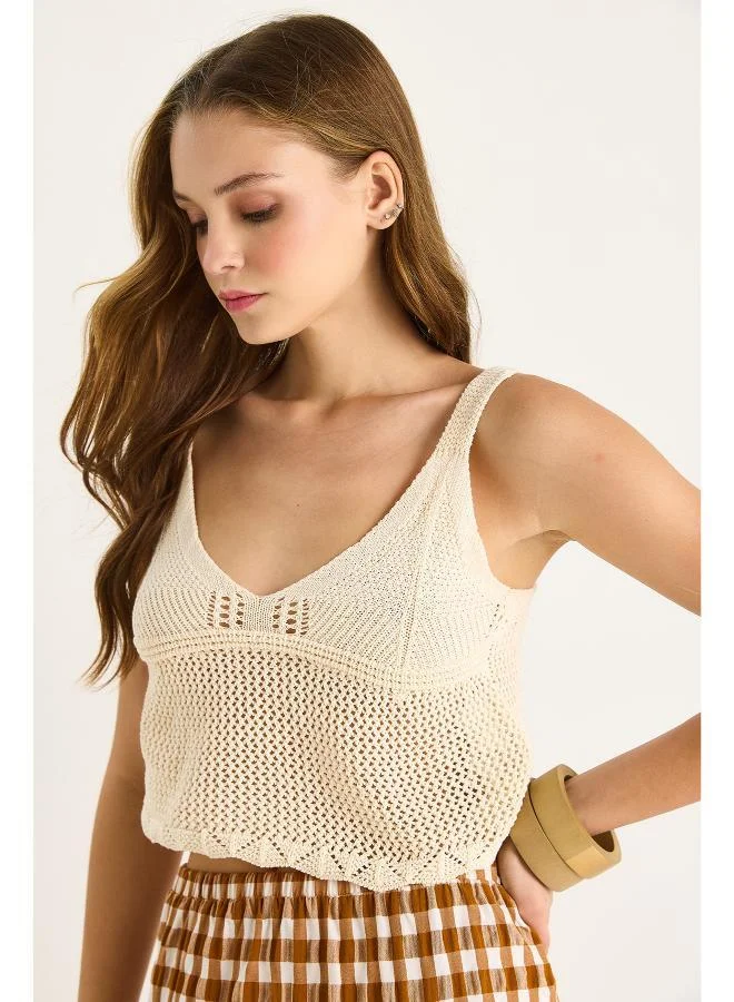 Ginger Strappy V Neck Crochet Top
