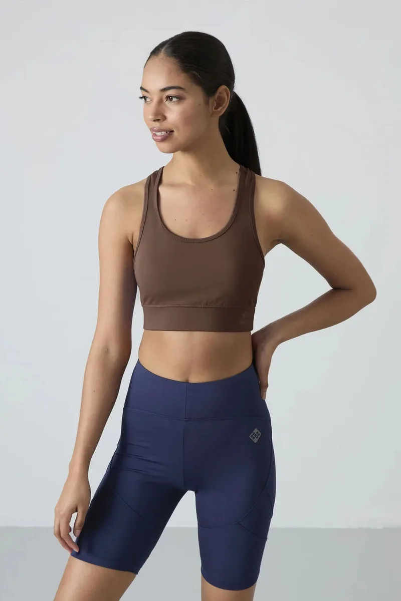 تومي لايف TOMMY Sleeveless Cropped Fitted Sports Top