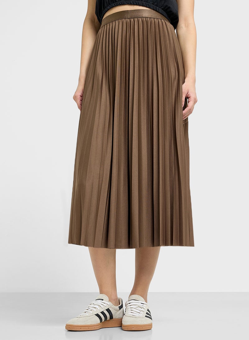 Ginger Pleated Midi Skirt - Image 2