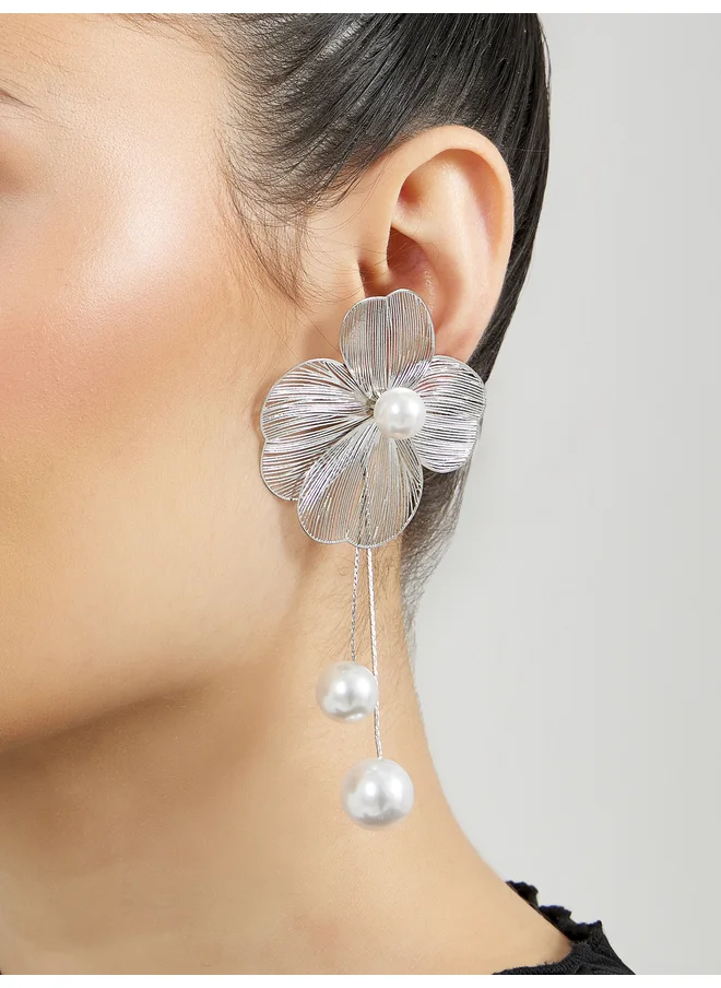 Styli Styli Pearl Drop Flower Dangle Earrings