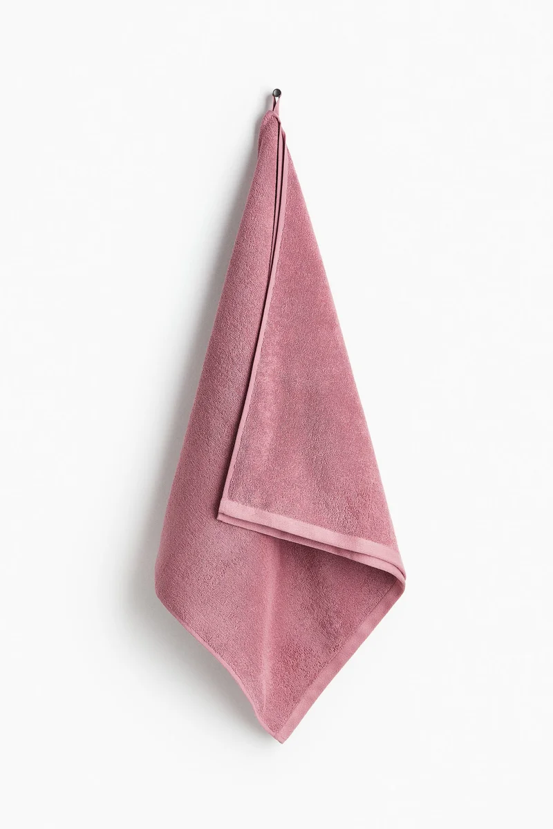 اتش اند ام منشفة استحمام من نسيج تيري القطني