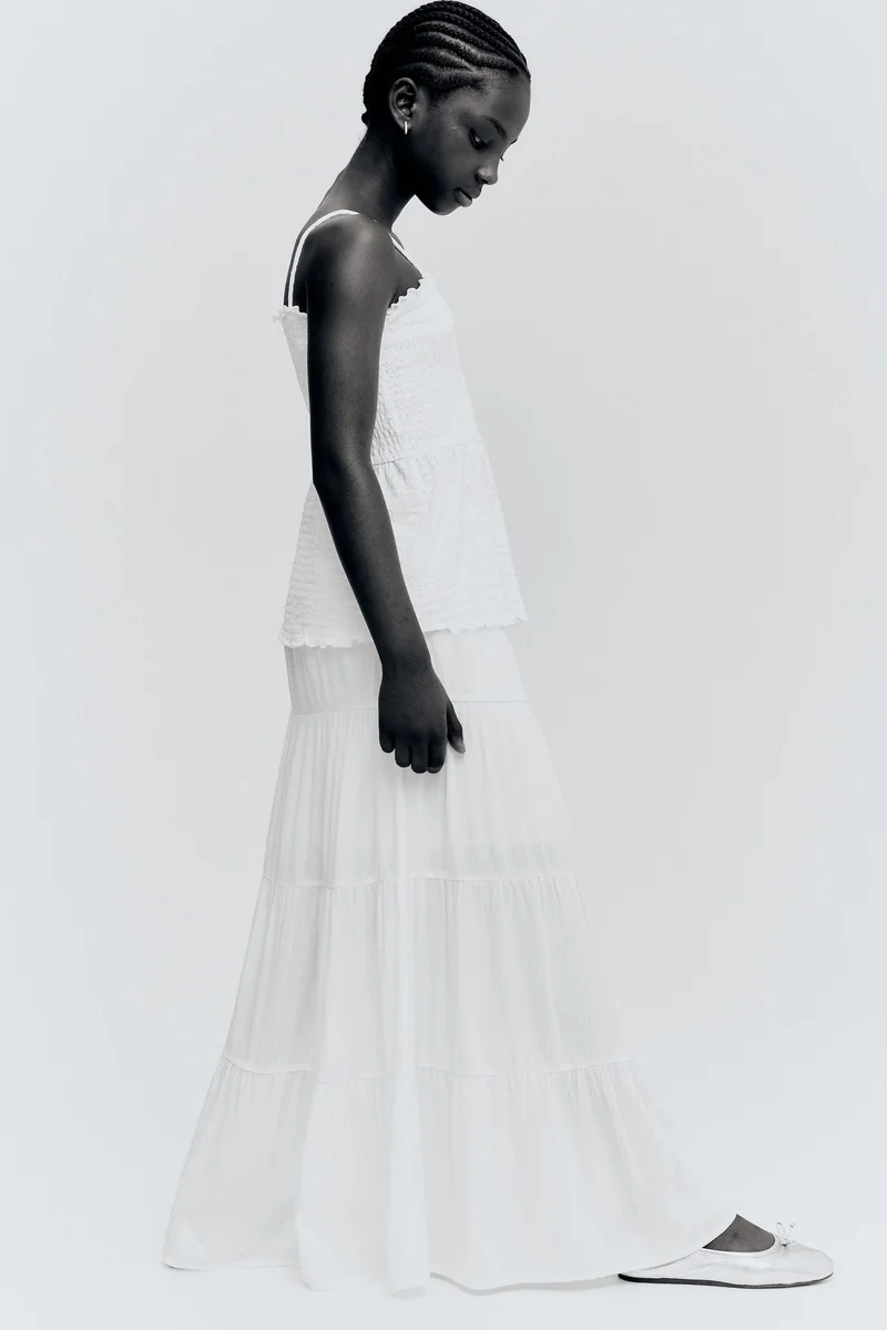 اتش اند ام تنورة مكشكشة متعددة الطبقات