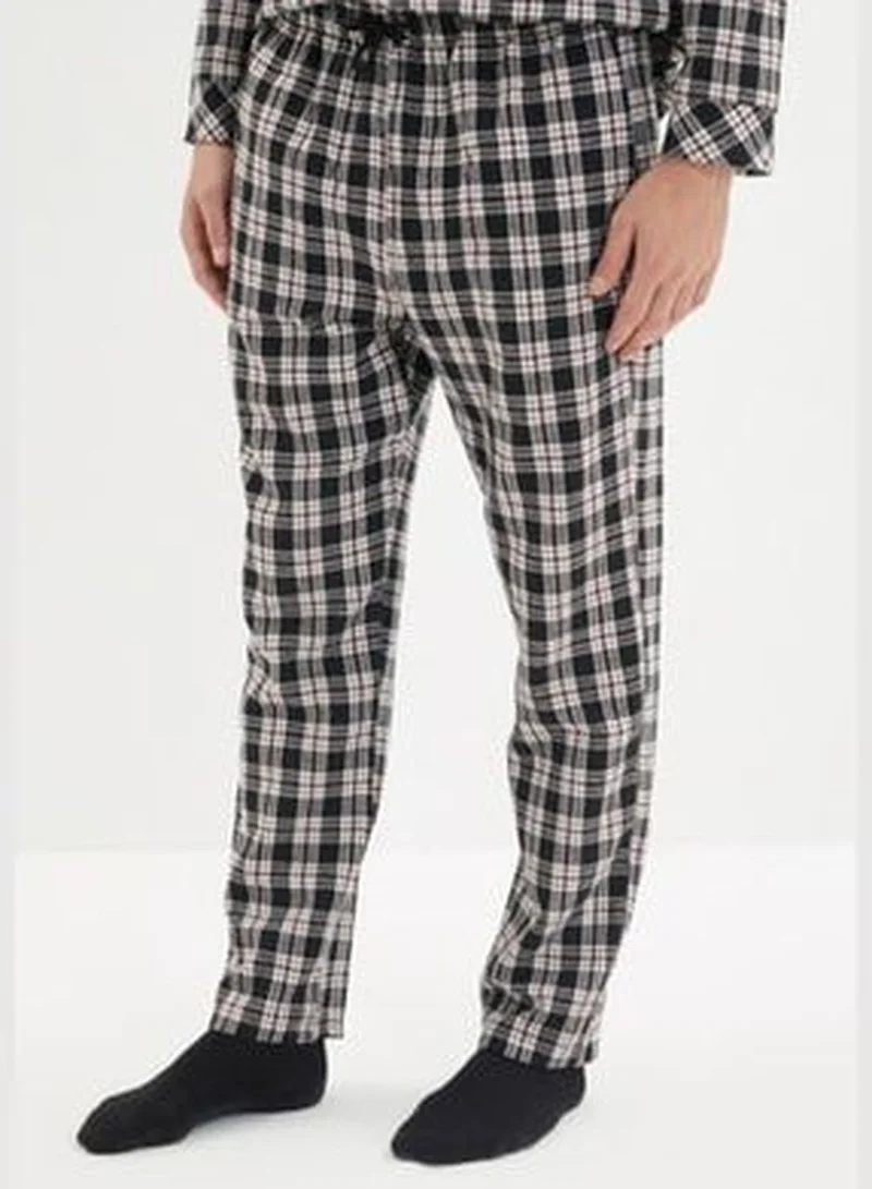 trendyol Black Men's Regular Fit Plaid Weave Pajamas Set.