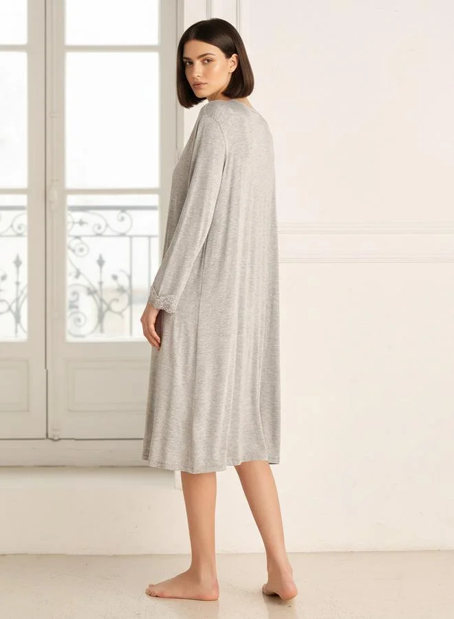 سبلاش فيڤ قميص نوم مع روب مزين بالدانتيل بدون أكمام