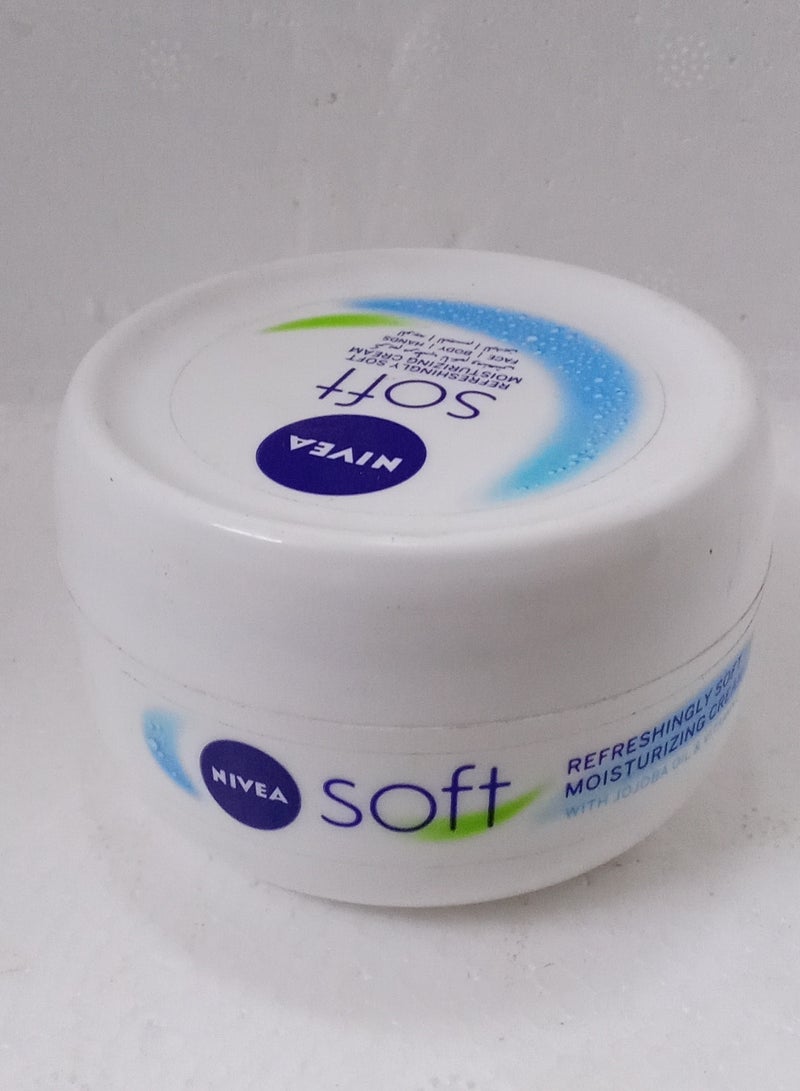 Refreshingly Soft White Moisturizing Cream 100 ml