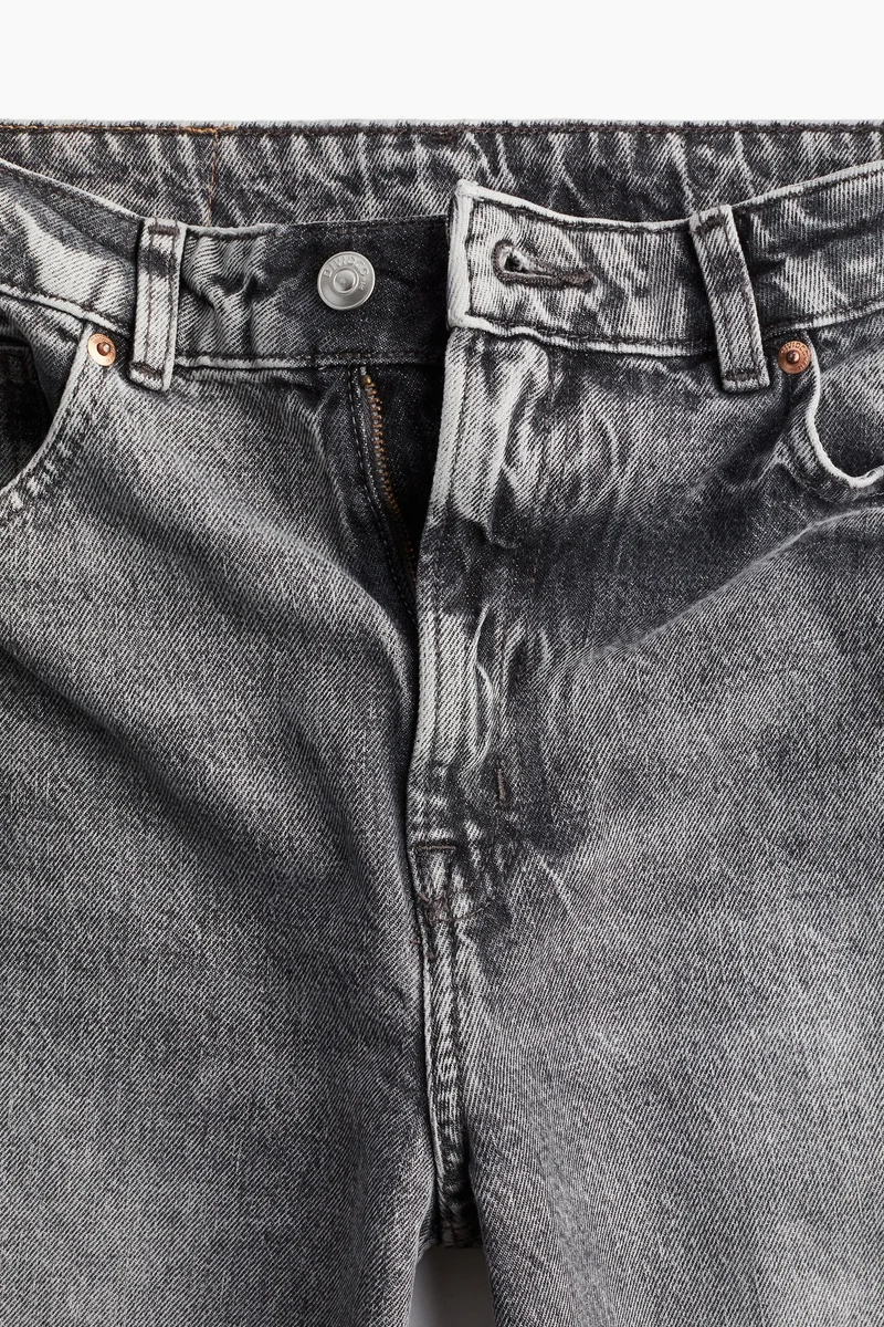 اتش اند ام جينز بخصر عالي وقصّة واسعة