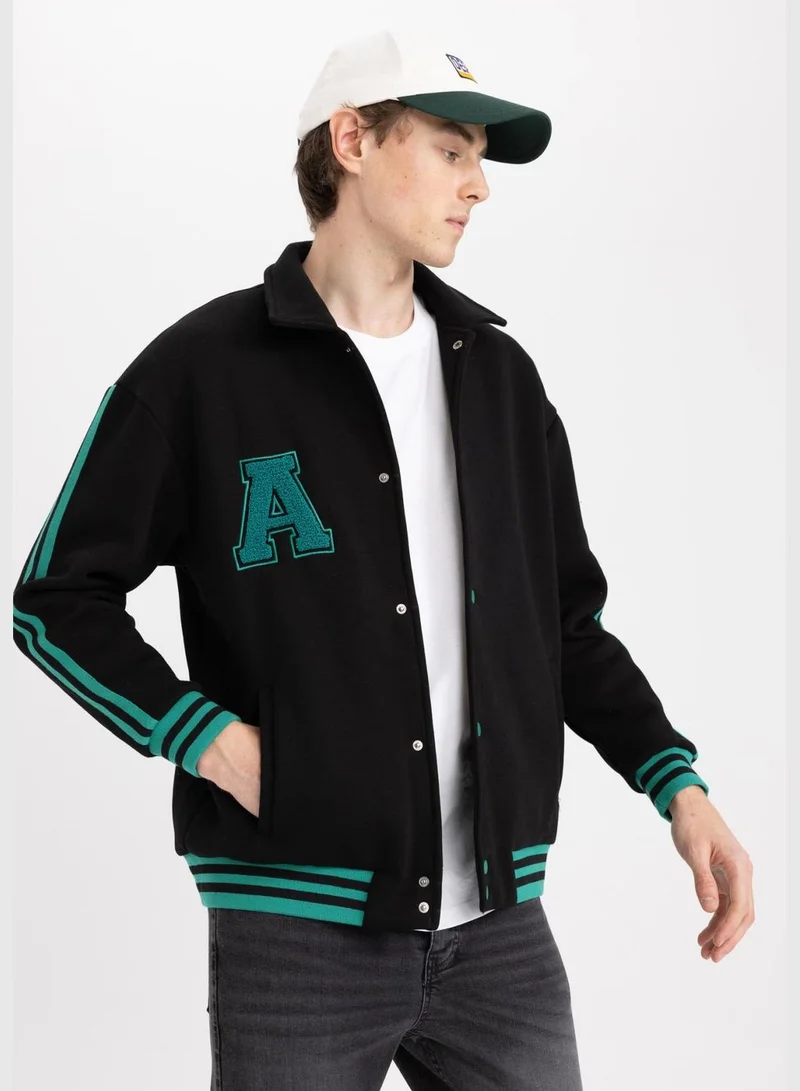 ديفاكتو Man Oversize Fit Bomber Long Sleeve Knitted Cardigan