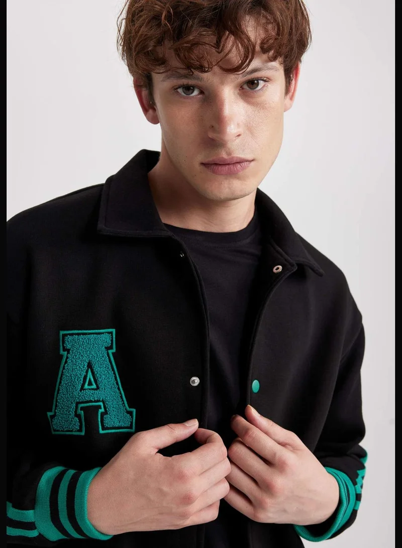 ديفاكتو Man Oversize Fit Bomber Long Sleeve Knitted Cardigan