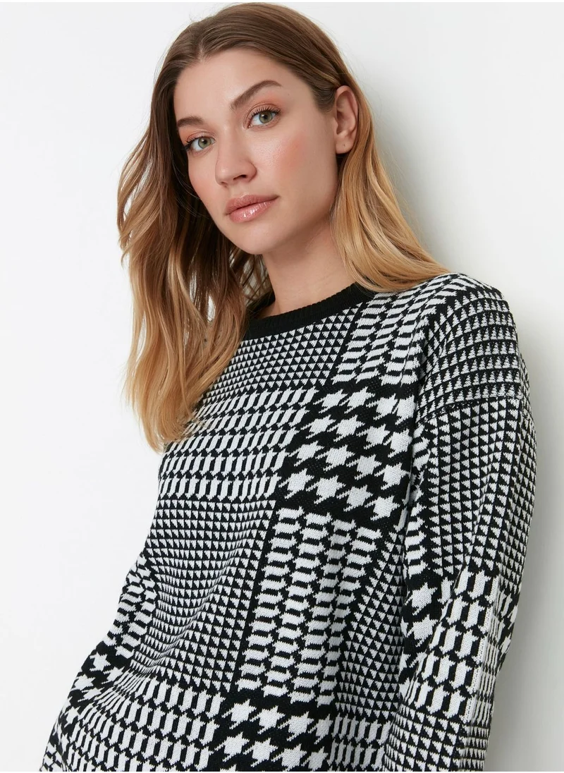 trendyol Geometric Print Crew Neck Sweater
