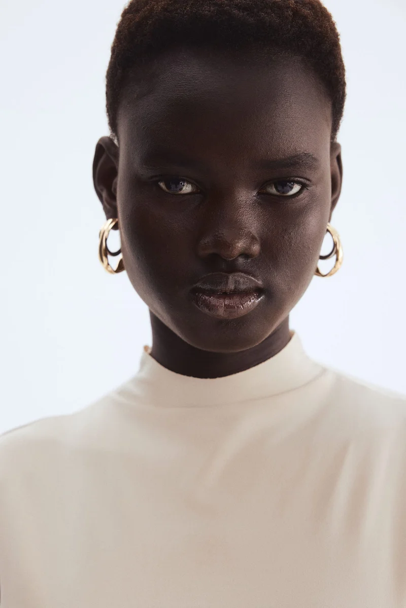 H&M Sleeveless turtleneck top