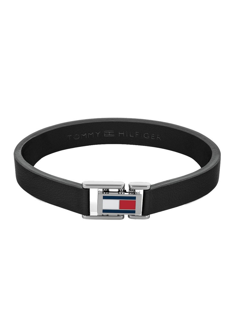 TOMMY HILFIGER سوار جلد رجالي بشعار قابل للتعديل 2790429 - Image 1