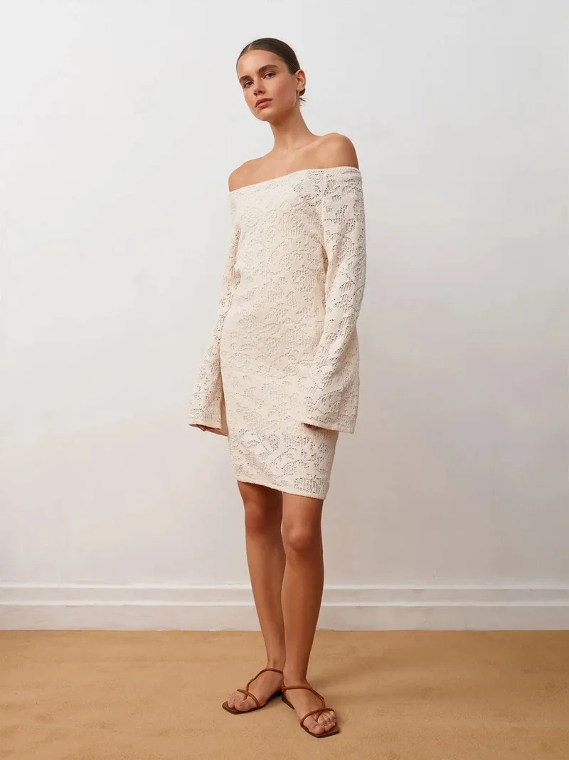ديلفين Dilvin Fitted Lace Mini Dress