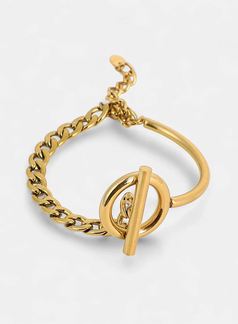 Sohi  Women The Interlock-Bar Chain Bracelet | California  Colour | One-Size | Metallic Alloy Material | Lobster Clasp Closure | Bracelet For Casual & Evening Wear for Women | Best Price UAE