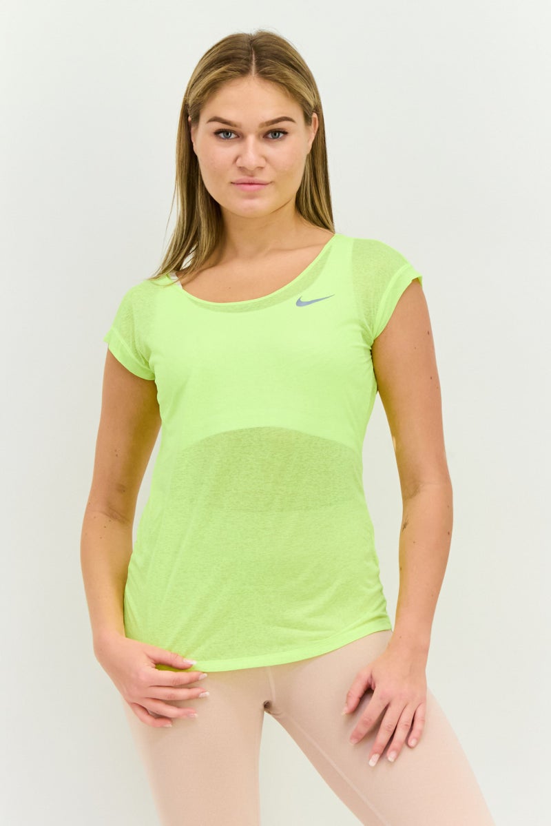 Nike تي شيرت تدريب قصير الأكمام للنساء، لون ليموني - Image 1