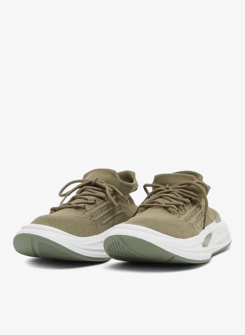 ستايلي اكتيف حذاء رياضي محبوك بنعل سميك ورباط