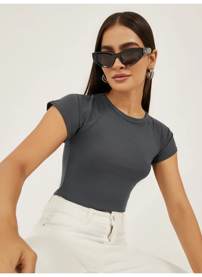 Styli Styli Plain Short Sleeve Fitted T-Shirt