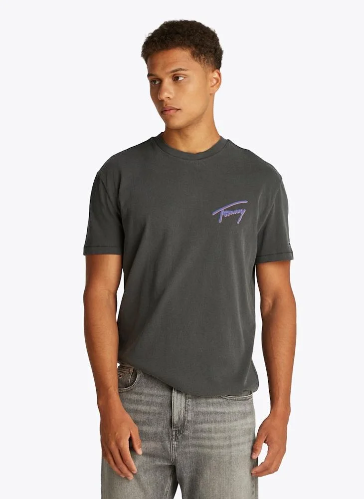 TOMMY JEANS Graphic Crew Neck T-Shirt