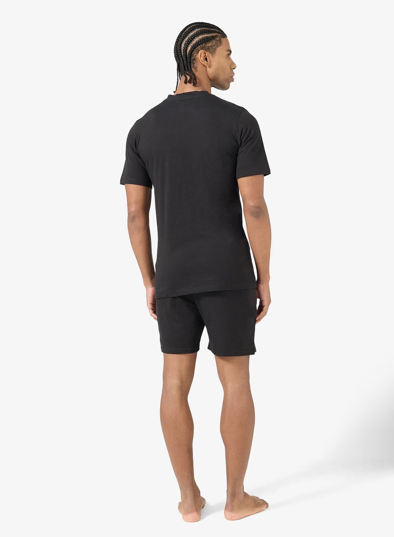 سفنتي فايف طقم بيجامة تي شيرت وشورت - Image 2