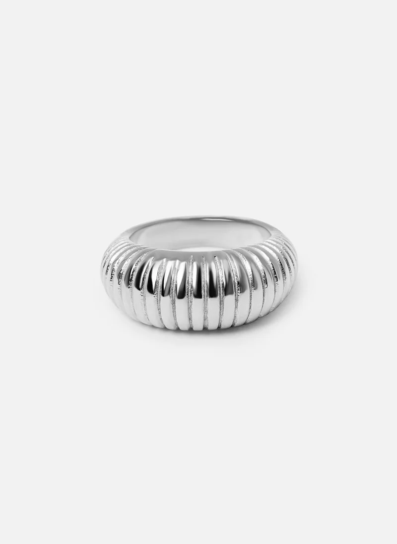 Lichi  Voluminous textured ring for Women | Best Price UAE
