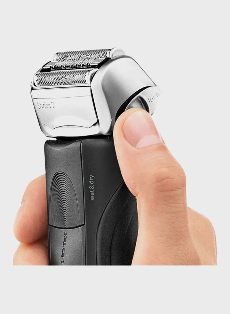 BRAUN Electric Wet And Dry Foil Shaver