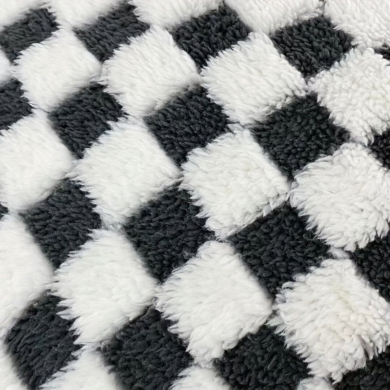 2Pcs 17.7x17.7 Inch Checkered Pillow Cover Pink White Black White Modern Soft Cushion Case - Image 5
