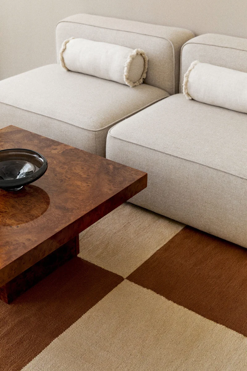 اتش اند ام سجادة قطنية بنمط مربعات