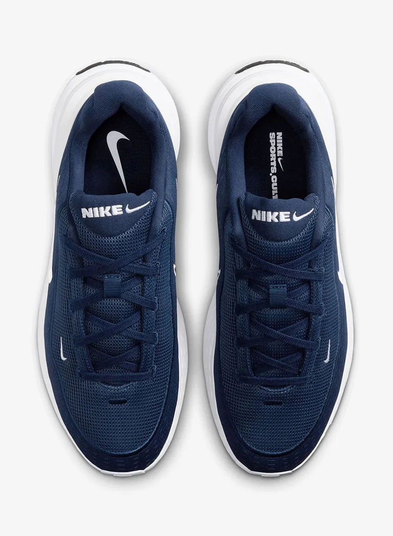 نايكي أبليفت إس سي