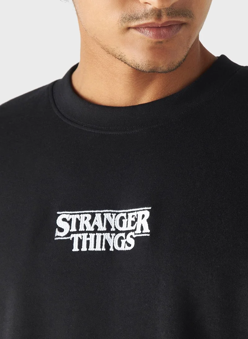 اس بي كاركترز Stranger Things Print Crew Neck T-Shirt