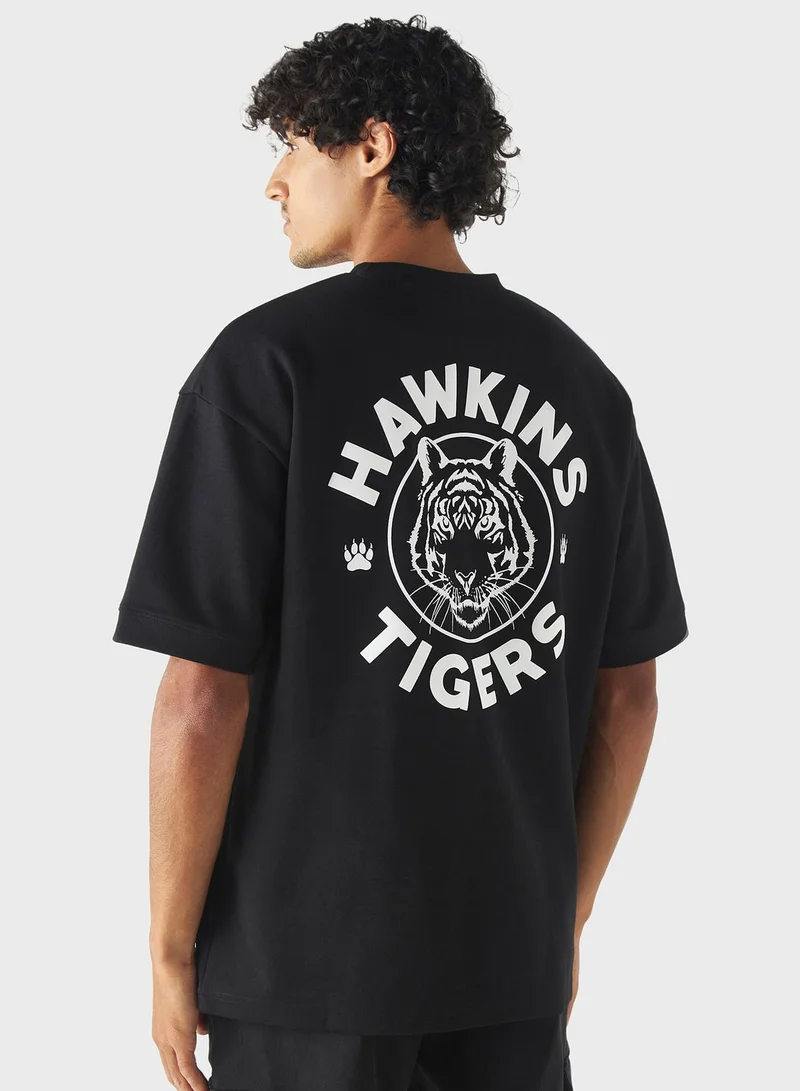 اس بي كاركترز Stranger Things Print Crew Neck T-Shirt
