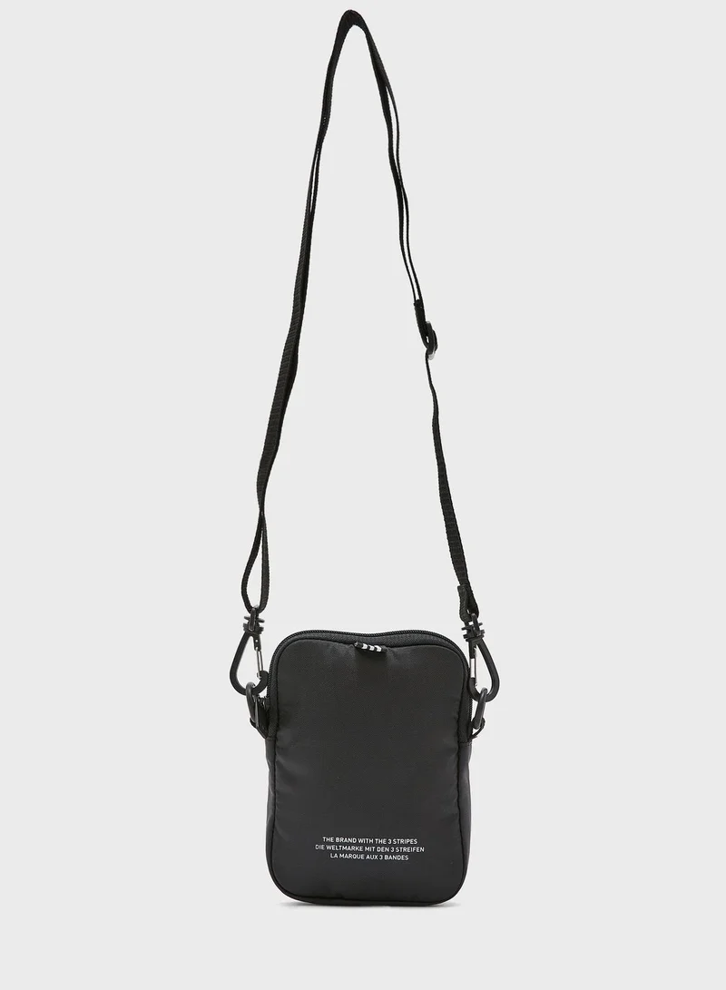 adidas Originals adicolor Messenger