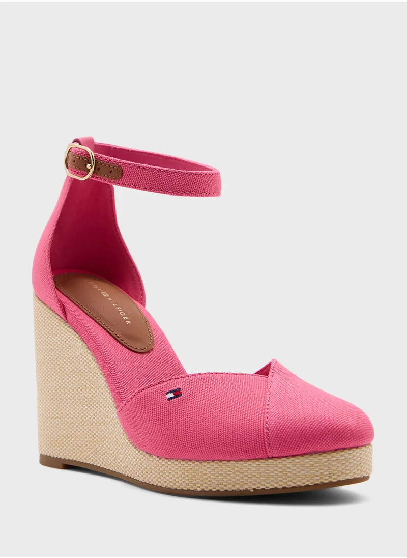 تومي هيلفيغر Closed Toe Wedge Espadrilles