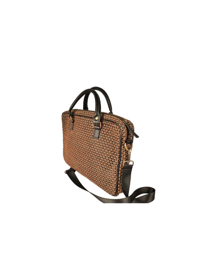 Avake Cocoa Raffia Lightweight Sustainable Laptop Bag - Image 5